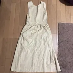 バッククロスワンピース