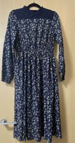 【最終値下げ】Honeys 花柄ワンピース