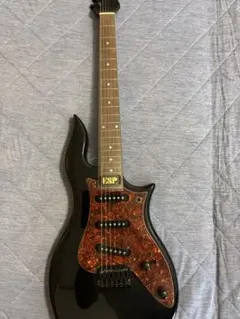 激レアEdwards FANATIC CRISIS和也モデルエレキギターのサムネイル