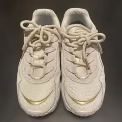 Puma とemmiのコラボスニーカー