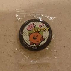 くら寿司 BT21 びっくらポン SHOOKY 缶バッジ