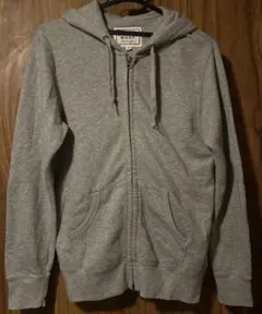 ユニクロ　グレーパーカー　トレーナー