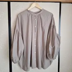 ベージュ バルーン長袖 シャツ FREE SIZE