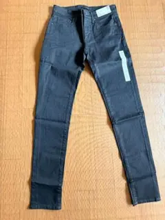 【新品未使用】UNIQLO ウルトラストレッチスキニーフィットジーンズ