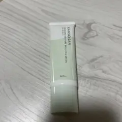 乾燥さん　シカグリーン　化粧下地