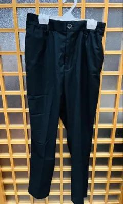 スラックス　メンズ　ブラック　美品　Sサイズ　ボトムス