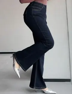 大きいサイズ レディース フレアデニムパンツ ブーツカット ダークウォッシュのサムネイル
