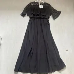 オフショルダー グレージュパーティードレス