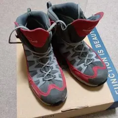 mont-bell トレッキングシューズ 　ワオナブーツ　※値下げ済み