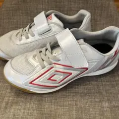 umbro 21.5cm 室内用フットサルシューズ