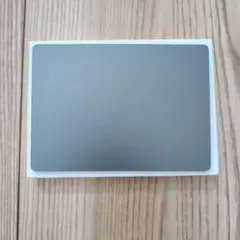 Apple Magic Trackpad 本体のサムネイル