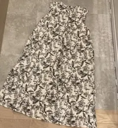 ボタニカルフラワープリント ノースリーブ ロングワンピース