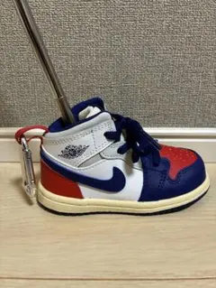 【パターカバー】　NIKE JORDAN1 MID スニーカー
