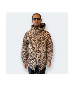 ヒョウ柄フリースマウンテンパーカー