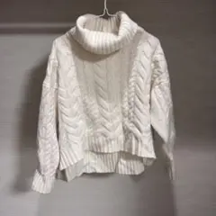 クミキョク タートルネック ニット 白