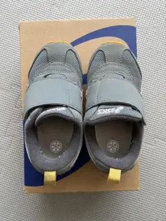 asics スクスク　アイダホベビー グレー　15.5cm