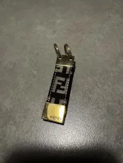 フェンディ ズッカ キーホルダー ゴールド シルバー ヴィンテージ FENDI キーホルダー ズッカ柄 ゴールド金具 - メルカリ