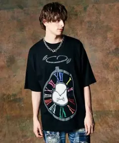 glamb（グラム） ツイストクロックTシャツのサムネイル