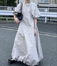 ★いつ様専用★【PERNA】ジャガードバルーンパフスリーブワンピース Lのサムネイル