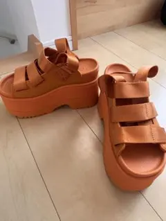 美品　UGG GOLDEN RISE オレンジ　24cm