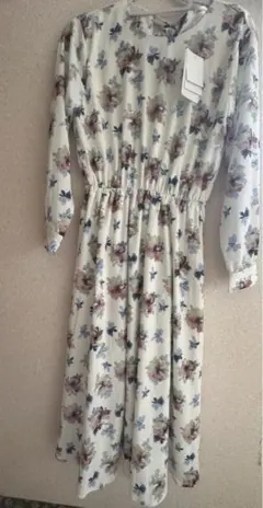 NOSTALGIA ノスタルジア　花柄　ワンピース　Mサイズ 新品タグ付き