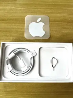Apple Lightning USB-C ケーブル 、SIMピン 、ステッカー