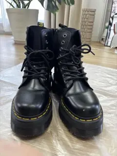 JADON 8ホールブーツ