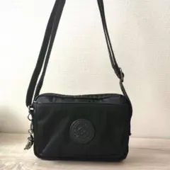 【美品】kipling　キプリング　ショルダーバッグ　ブラック　ゴリラ　シルバー