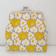 北欧　花柄　がま口ポーチ　がま口　財布　ハンドメイド　ポーチ　イエロー
