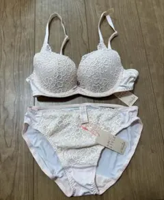 ☆新品タグ付き☆ 夢みるブラ　B70 ブラ　ショーツ　セット