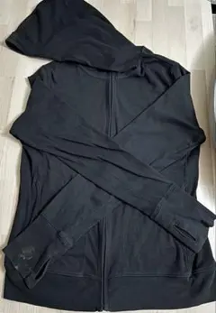 ユニクロ　エアリズムUVカットフルジップパーカー　L