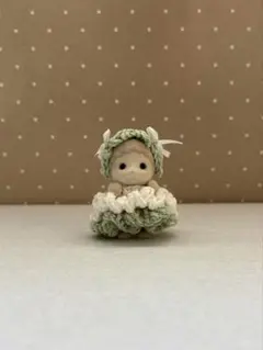 シルバニアファミリー ミニチュアドール服 赤ちゃんサイズ 黄緑白ワンピース