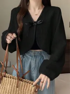 リボン付きブラックカーディガン