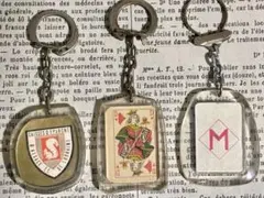 フランス ヴィンテージ ブルボンキーホルダー 3点 リスの紋章 ダイヤのクイーンのサムネイル