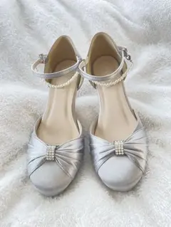 シルバー ビジュー付き アンクルストラップパンプス