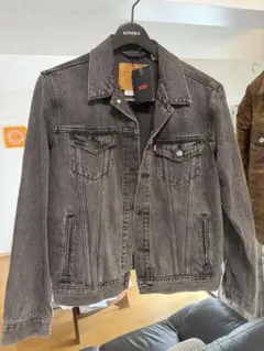 Levi's グレー デニムジャケット - メルカリ