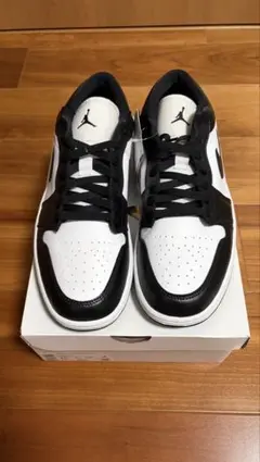 WMNS Air Jordan 1 Low White/Black