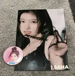 TWICE サナ 　　　　　缶バッチ、ポストカード