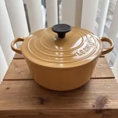 LE CREUSET 両手鍋 22cm イエロー - メルカリ