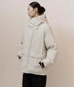 【新品未使用タグ付き】 アダムエロペ　ダウンジャケットホワイト/ユニセックス