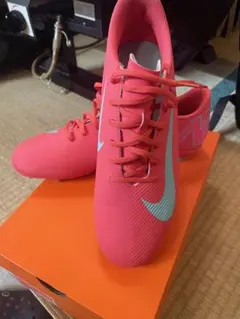 早い者勝ち NIKE マックスフライ2 24.5 （右足外パンク） - メルカリ