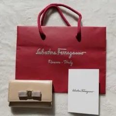 サルヴァトーレ フェラガモ　 キーケース 22C211 0600277