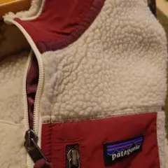 Patagonia フリースジャケット レディース　クリーム/レッド