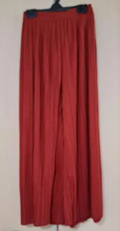 GU　ガウチョパンツ　ワイドパンツ