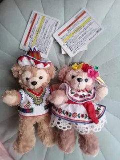 ダッフィーシェリーメイぬいぐるみバッチです