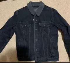 値下げ中。ブラックデニムジャケット ボア襟 サイズ　S　　赤タグ　リーバイス