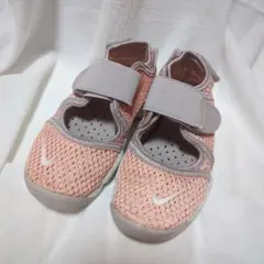 Item thumbnail for item 63c3c5cd-4abd-4b0d-bacf-7f376ac61745