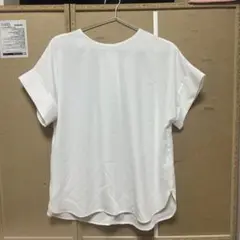 ホワイト 半袖ブラウス バックジッパー付き