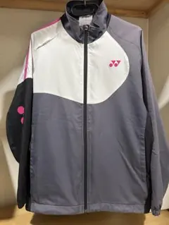 ヨネックス　ウインドブレーカー　M