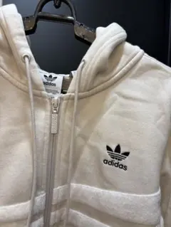 adidas オリジナルス ホワイト ジップアップパーカー